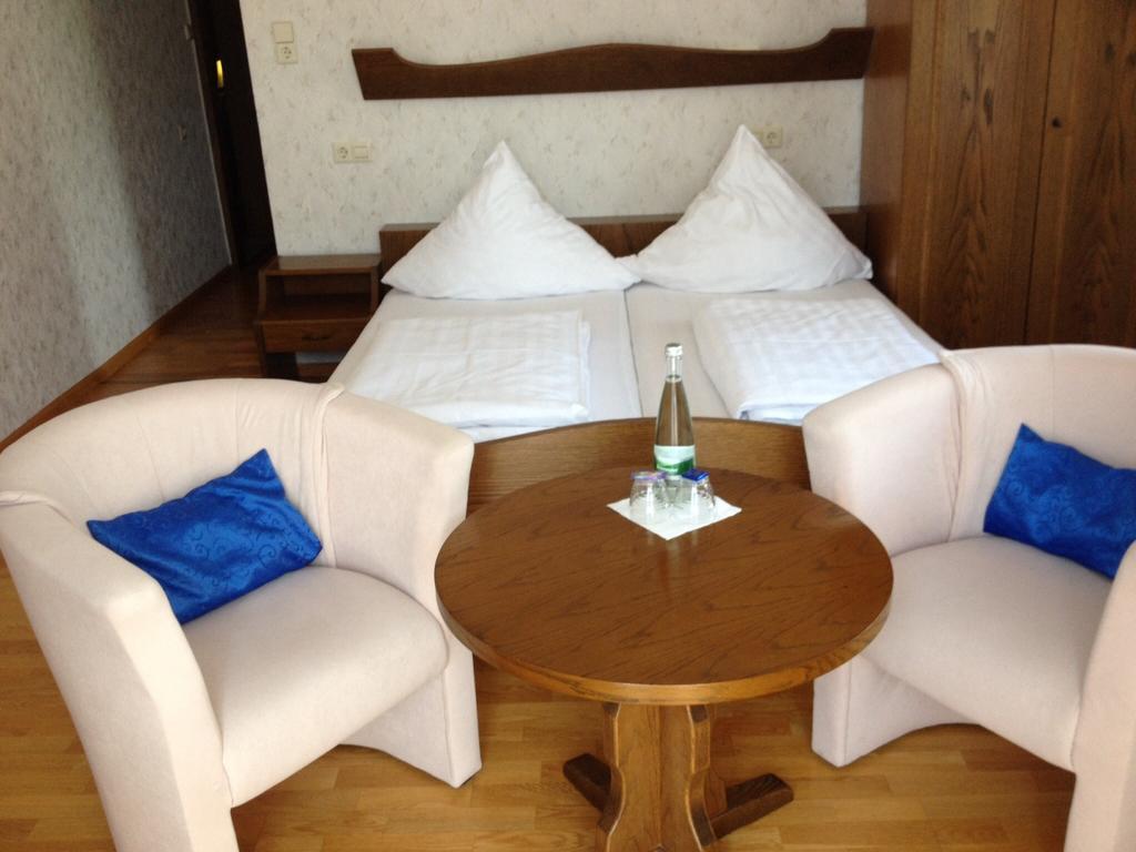 Schwarzwaldhotel / Вольфах Екстер'єр фото